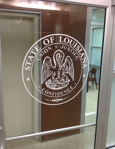 Vinyl Cut Decals - New Orleans - Nola - Vinyl Cut Logos - Vinyl  Decal Instalation - Vinyl Decal Removal